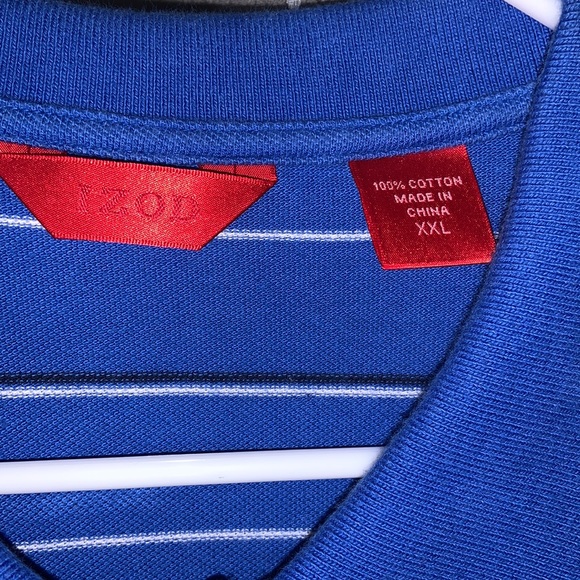 👙Izod Men’s Blue & White Striped Short Sleeve Shirt - Picture 3 of 4